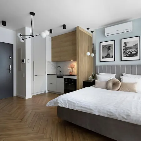 Chlebova Prestige By Elite * Gdańsk